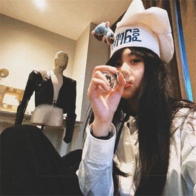荒诞无稽封面