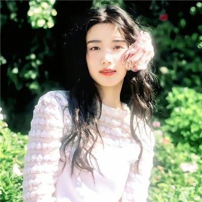 黑夜里的眼睛